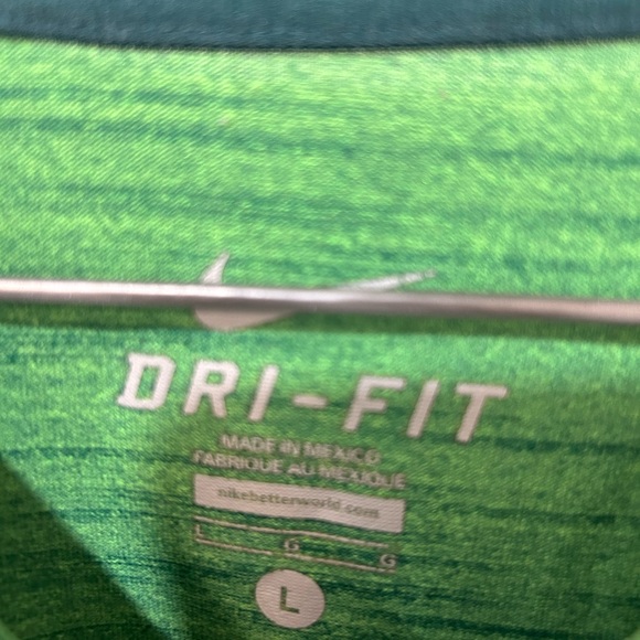 Nike Long Sleeve Shirt - Picture 3 of 3